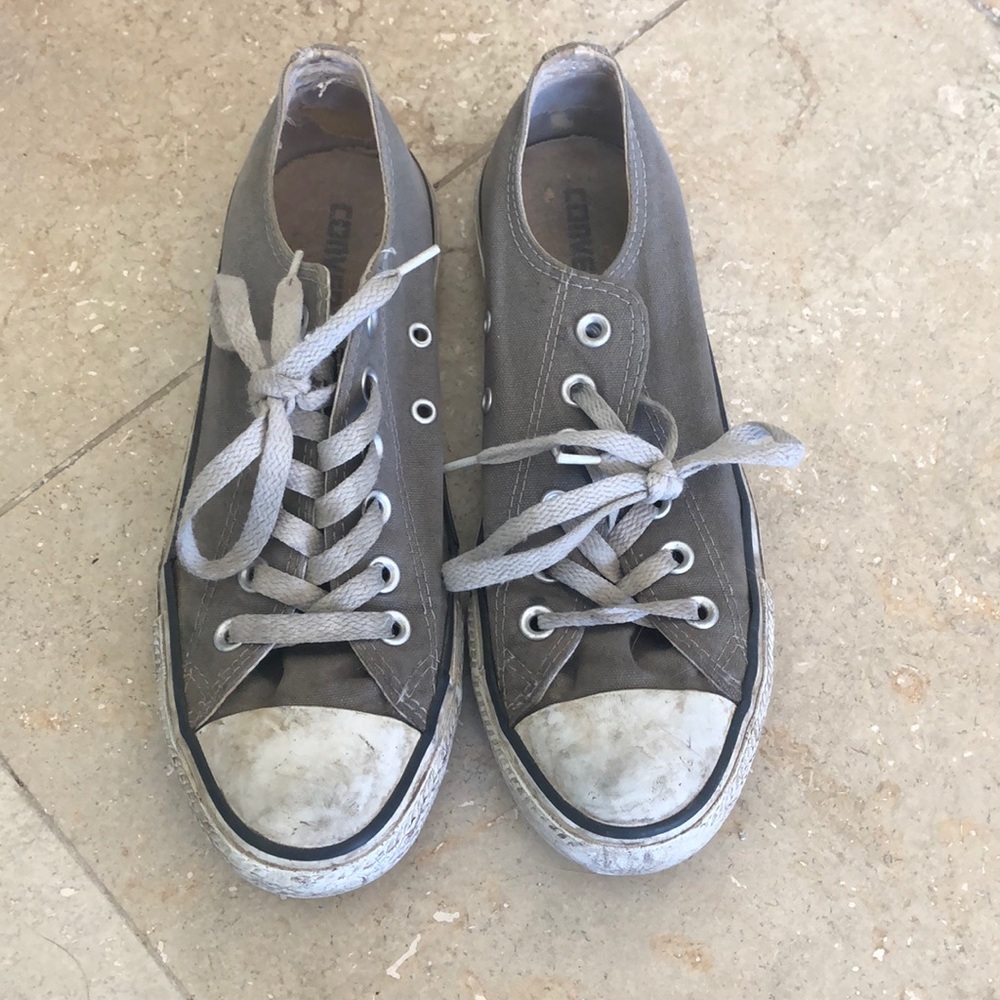 Used converse women’s 8 Men’s 6
